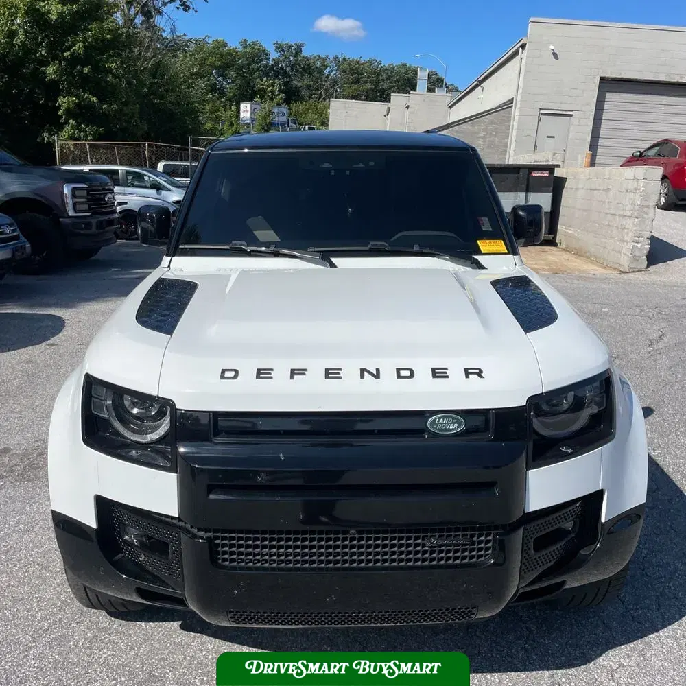 2023 Land Rover Defender 130 X-Dynamic SE