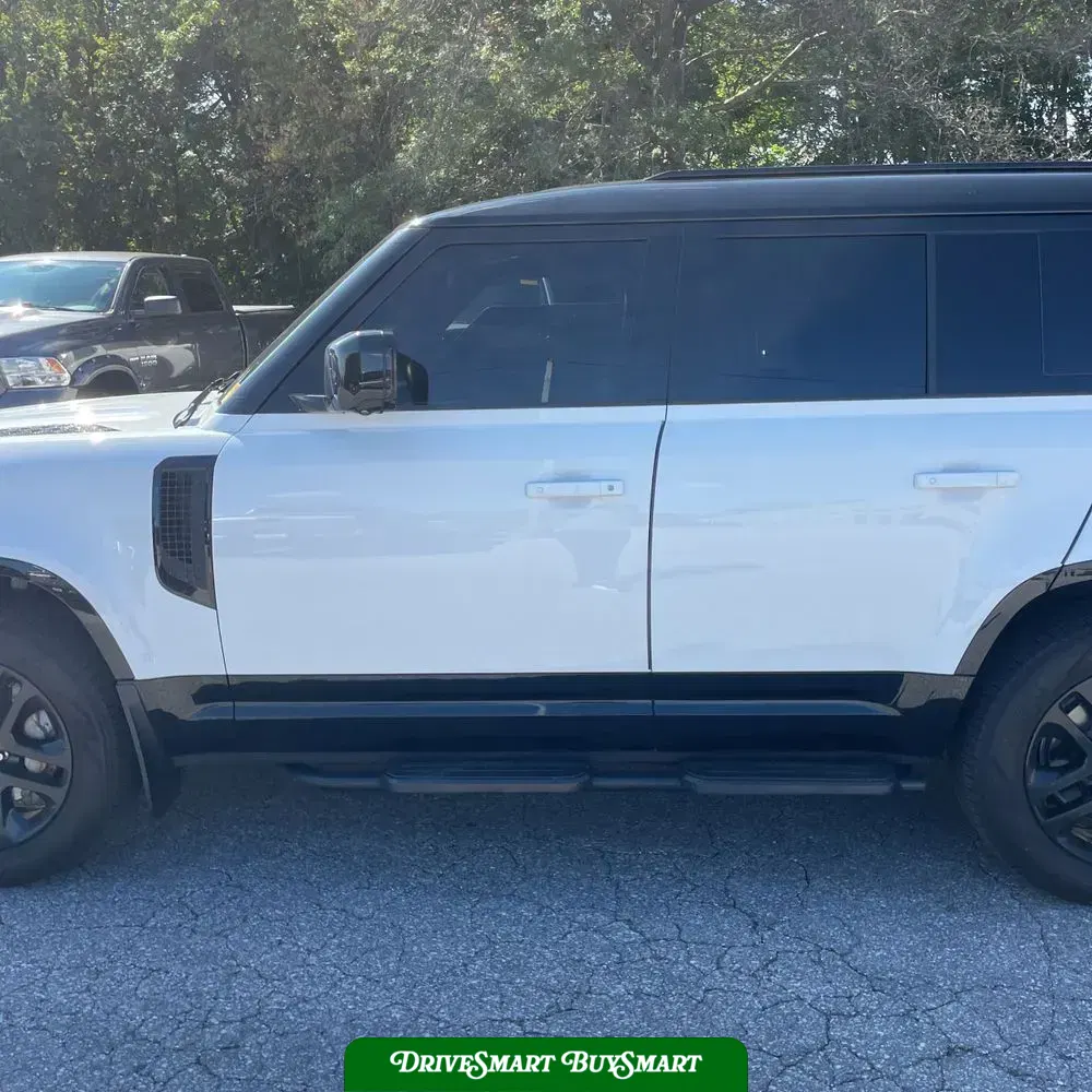 2023 Land Rover Defender 130 X-Dynamic SE
