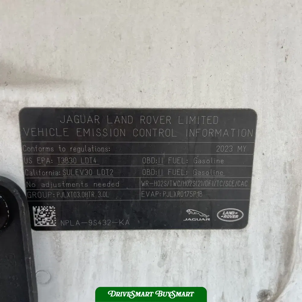2023 Land Rover Defender 130 X-Dynamic SE