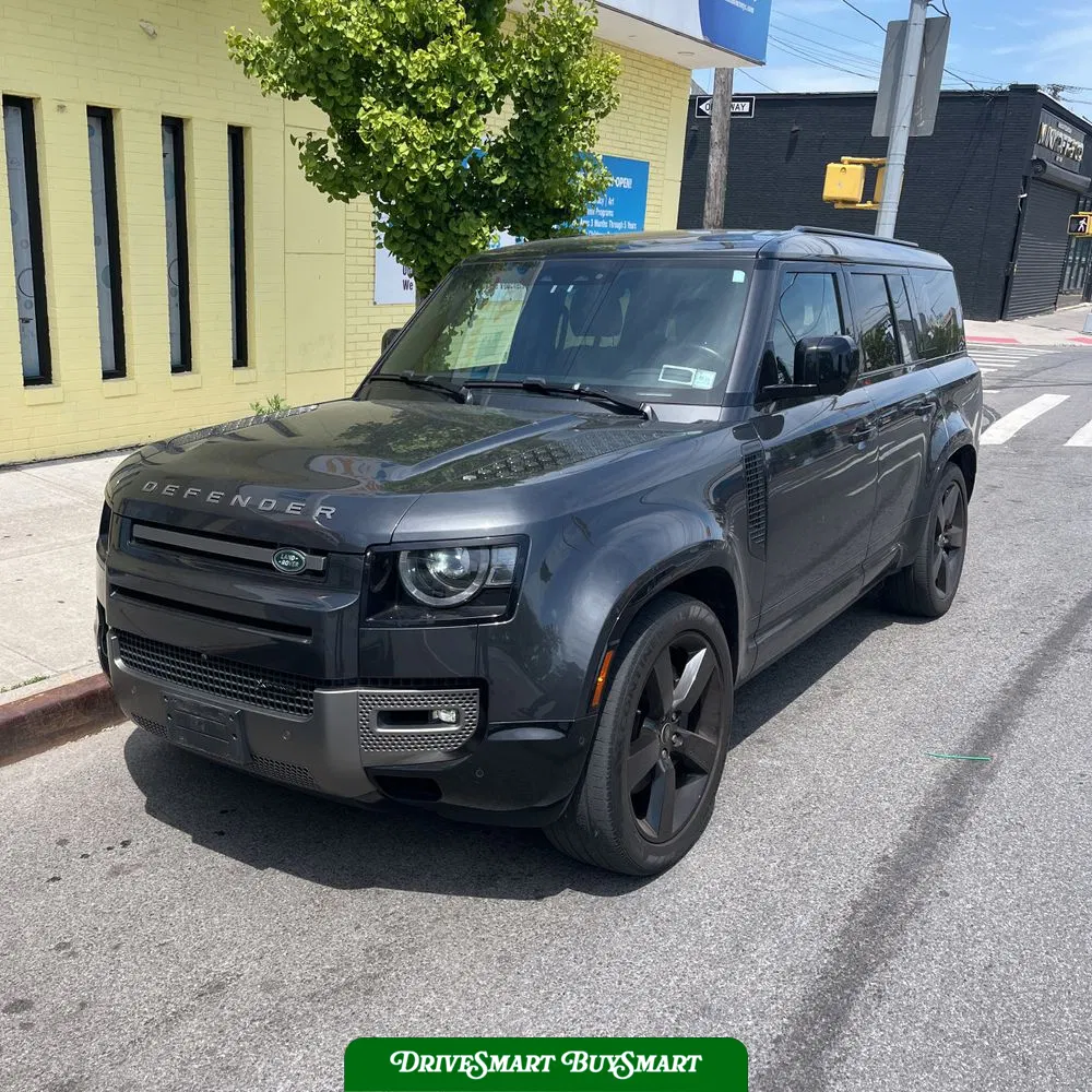2023 Land Rover Defender 130 X-Dynamic SE