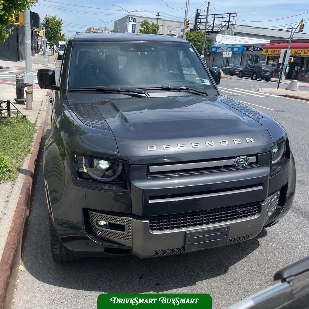 2023 Land Rover Defender 130 X-Dynamic SE