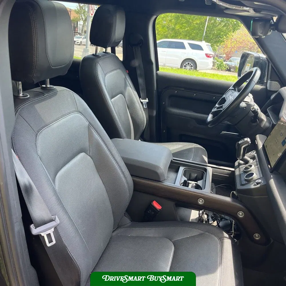 2023 Land Rover Defender 130 X-Dynamic SE