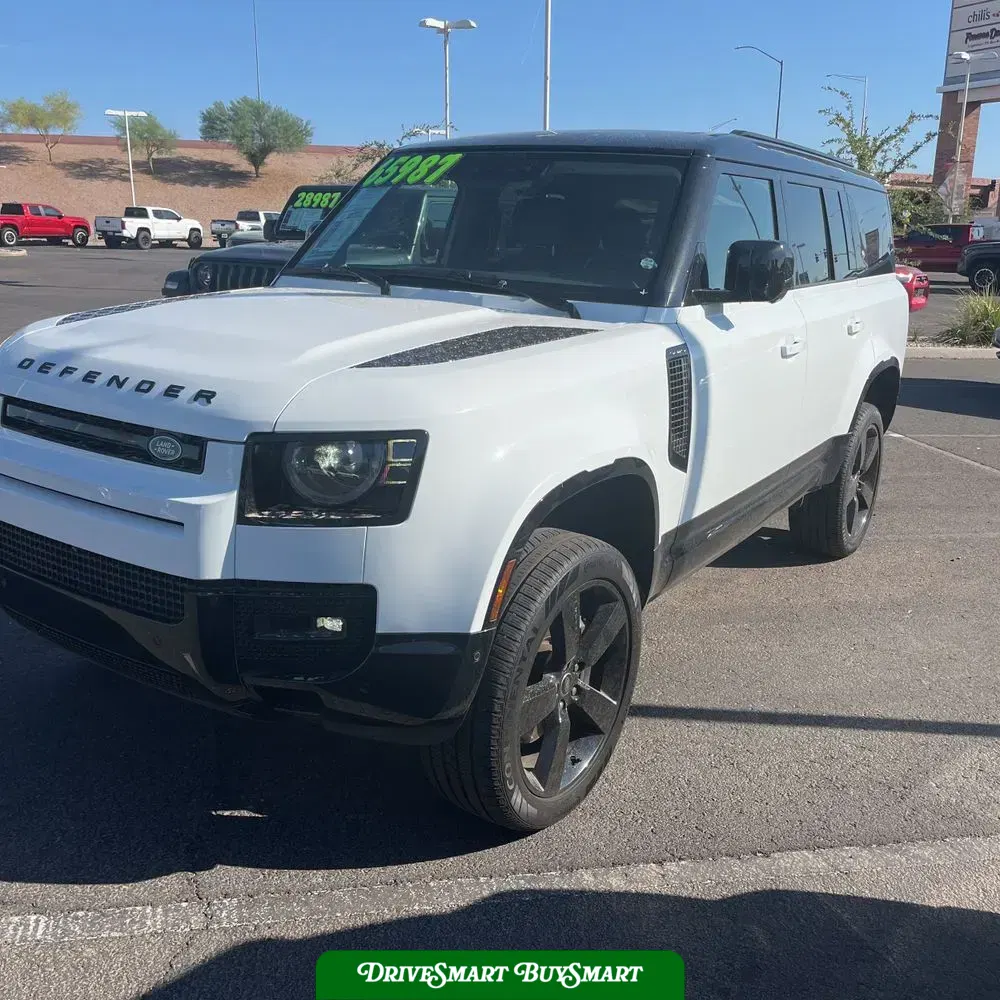 2024 Land Rover Defender 130 X-Dyn SE P400