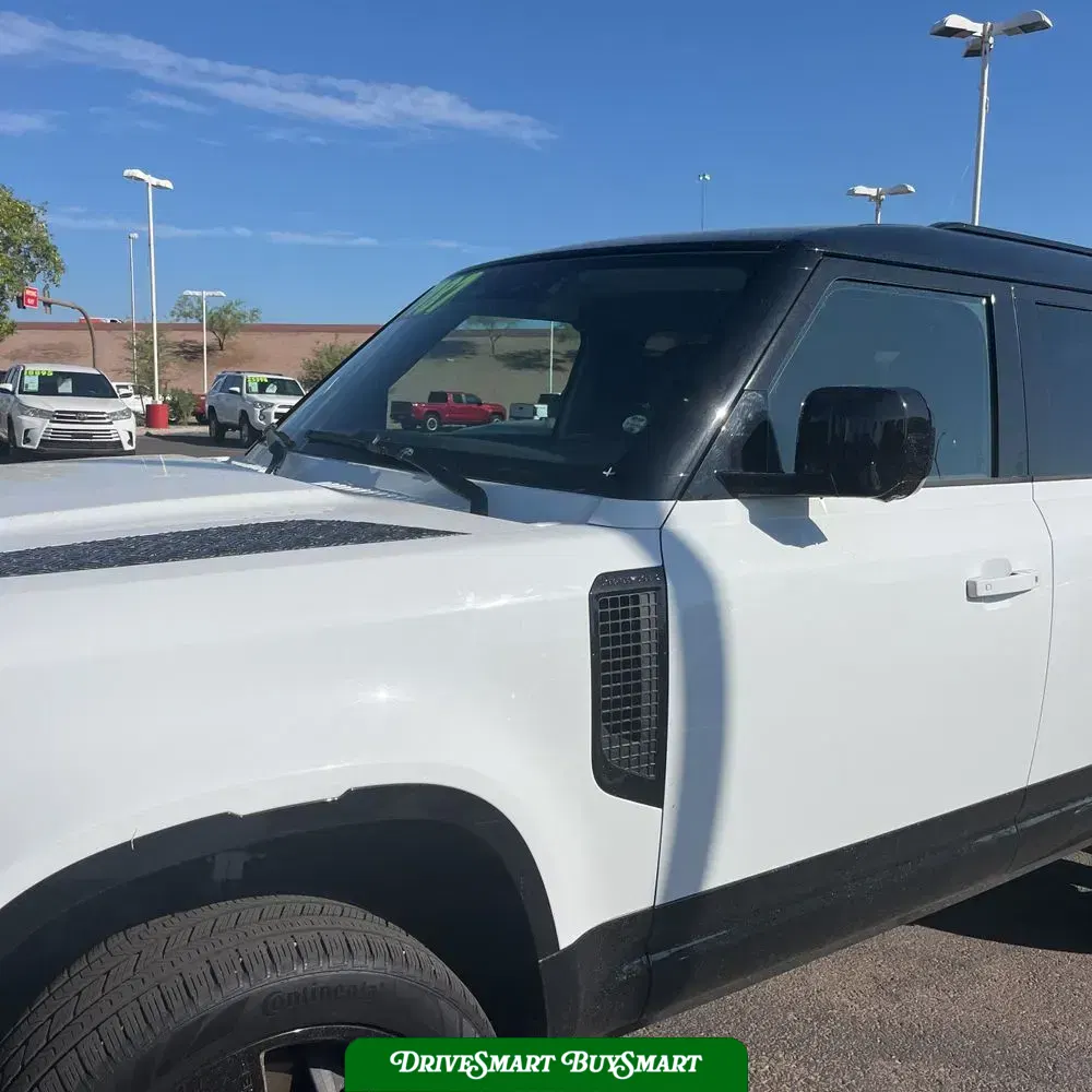 2024 Land Rover Defender 130 X-Dyn SE P400