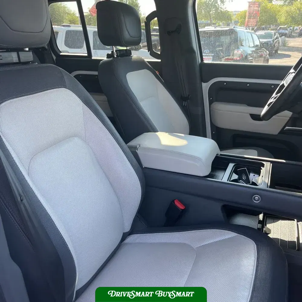 2024 Land Rover Defender 130 X-Dyn SE P400