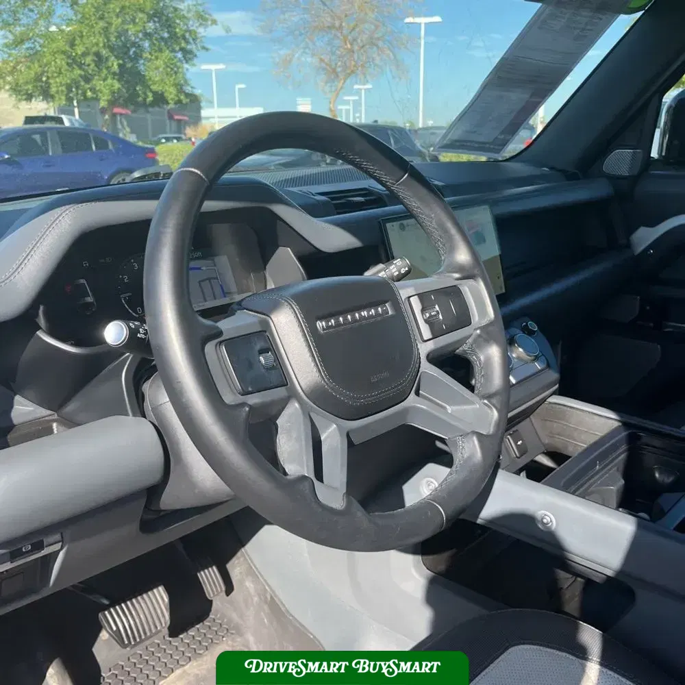 2024 Land Rover Defender 130 X-Dyn SE P400