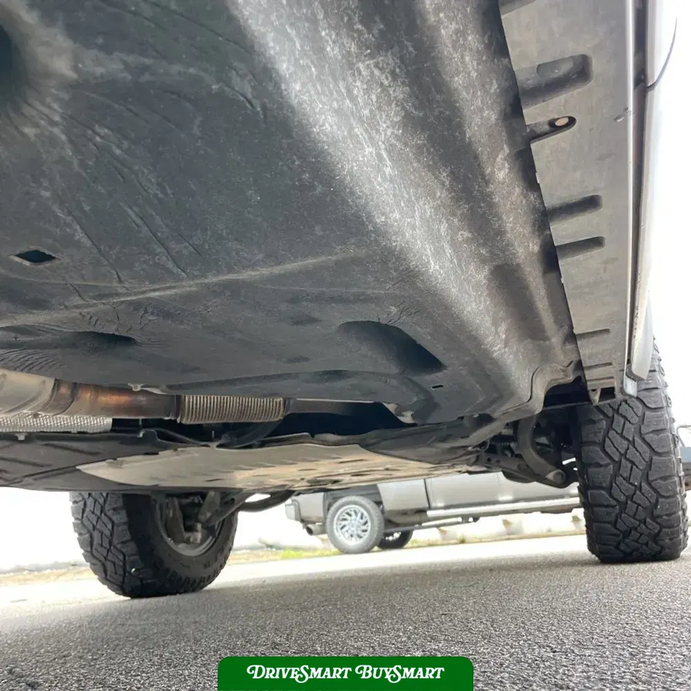 2024 Land Rover Defender 110 S P400