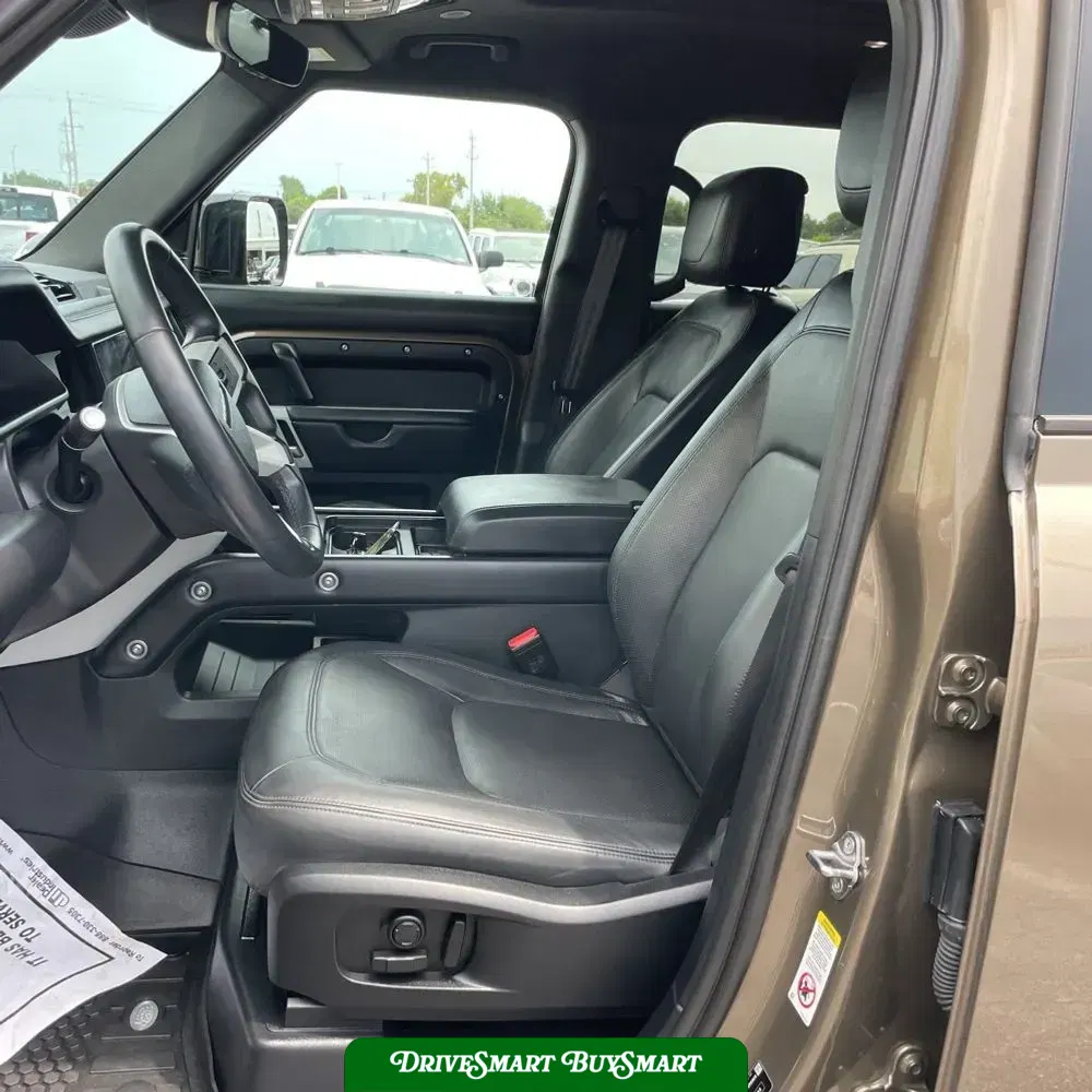 2024 Land Rover Defender 110 S P400