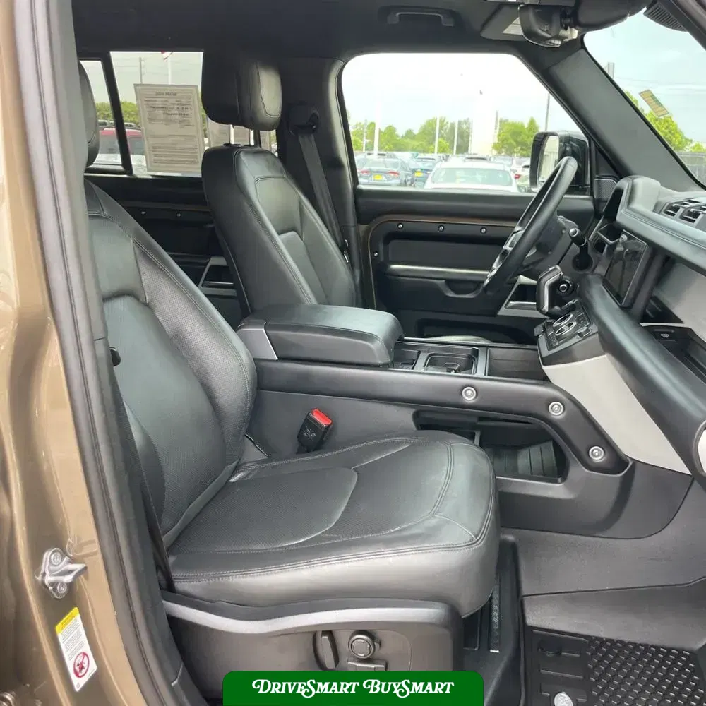 2024 Land Rover Defender 110 S P400