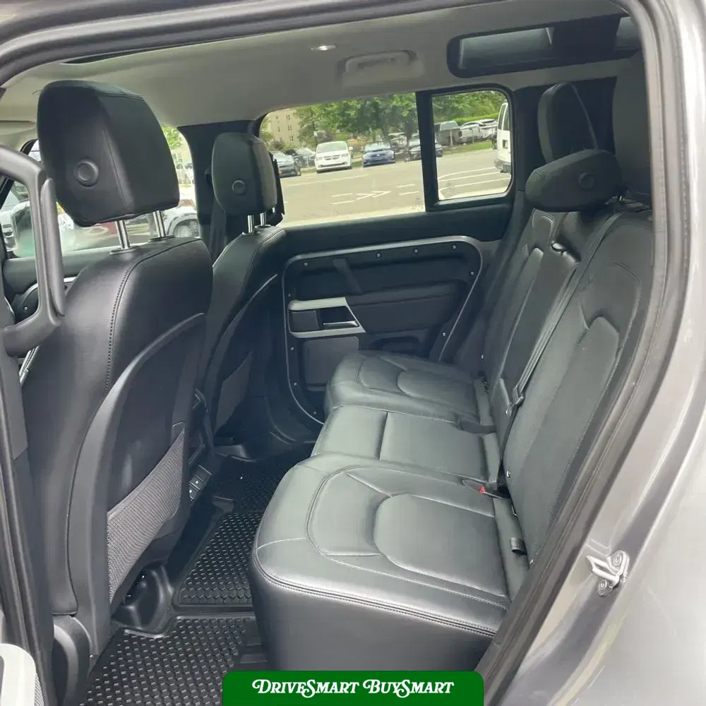 2024 Land Rover Defender 110 P400 S