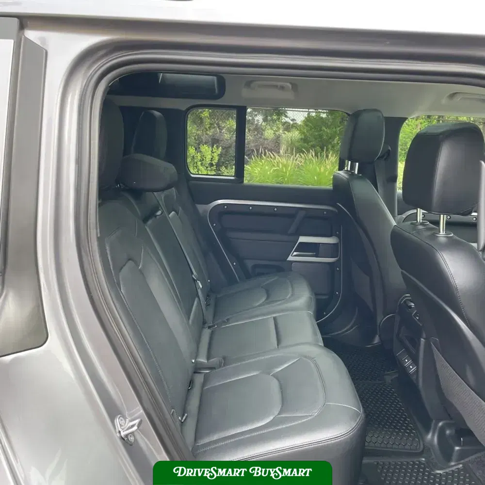 2024 Land Rover Defender 110 P400 S