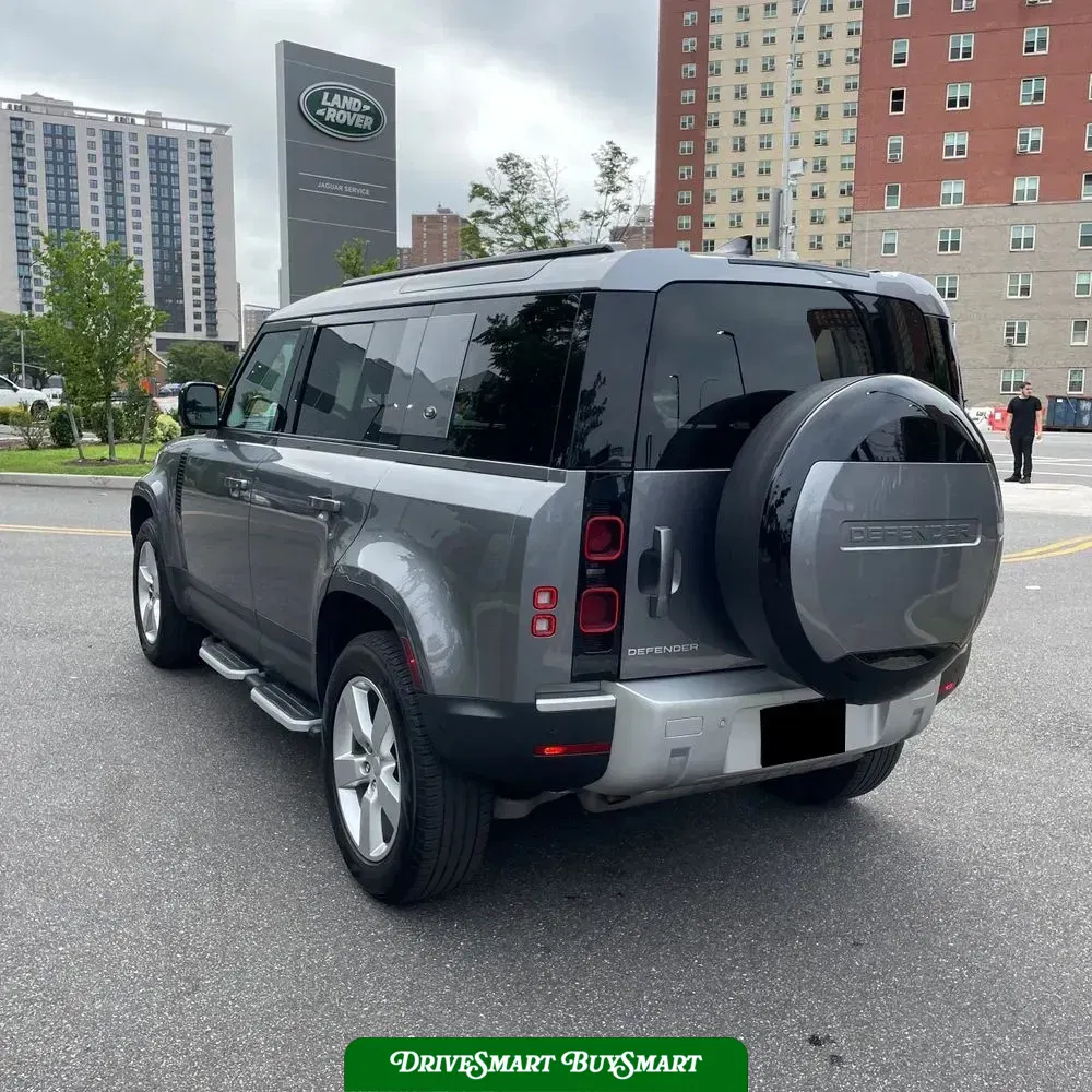2024 Land Rover Defender 110 P400 S