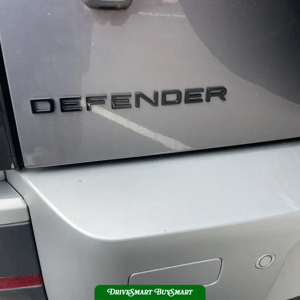 2024 Land Rover Defender 110 S P300