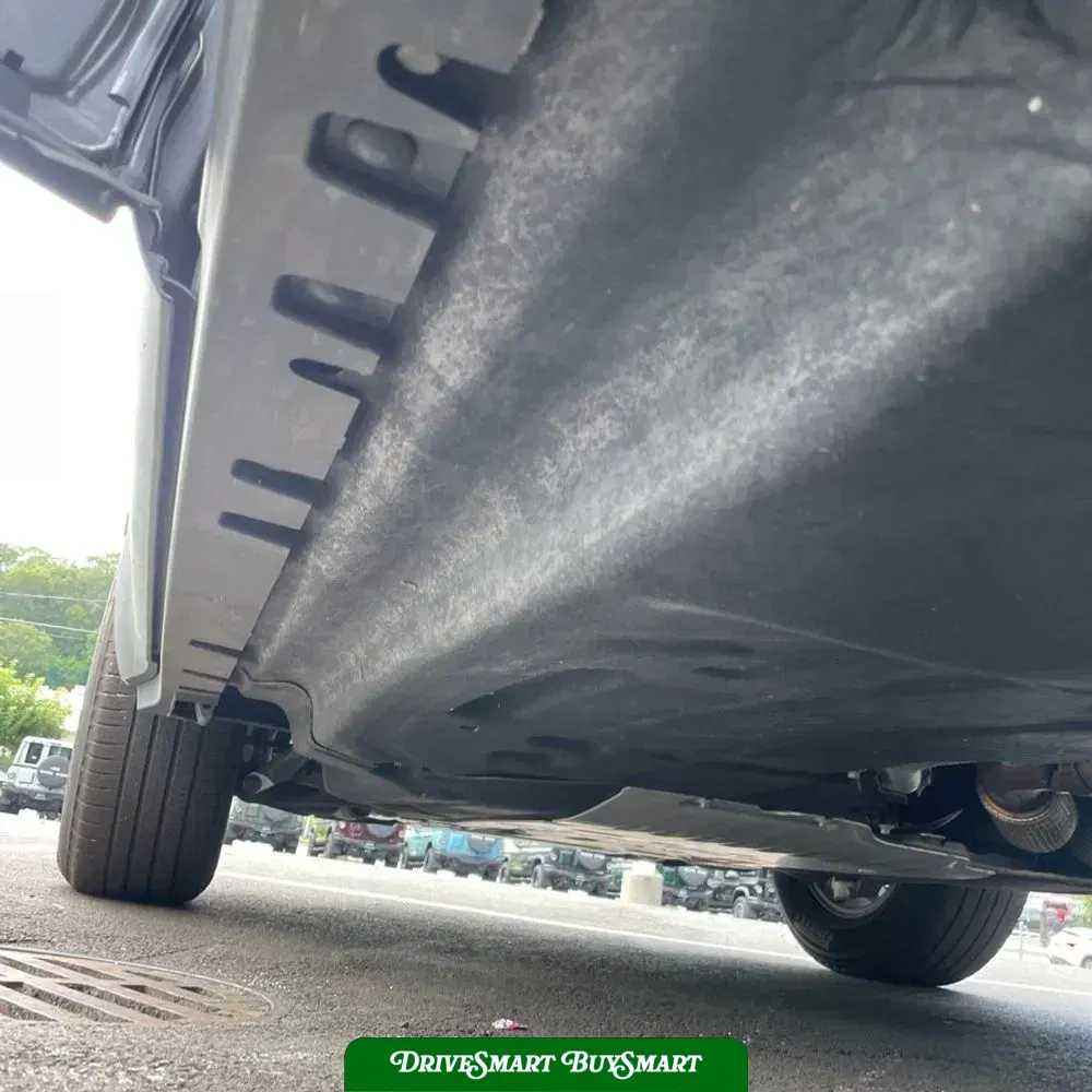 2024 Land Rover Defender 110 S P300