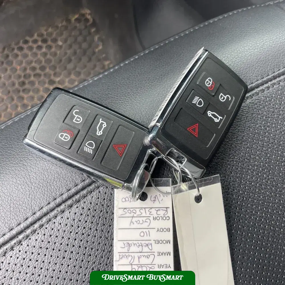 2024 Land Rover Defender 110 S P300
