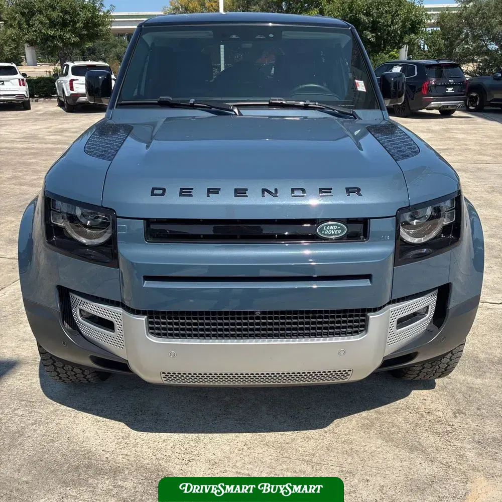 2024 Land Rover Defender 110 S P300