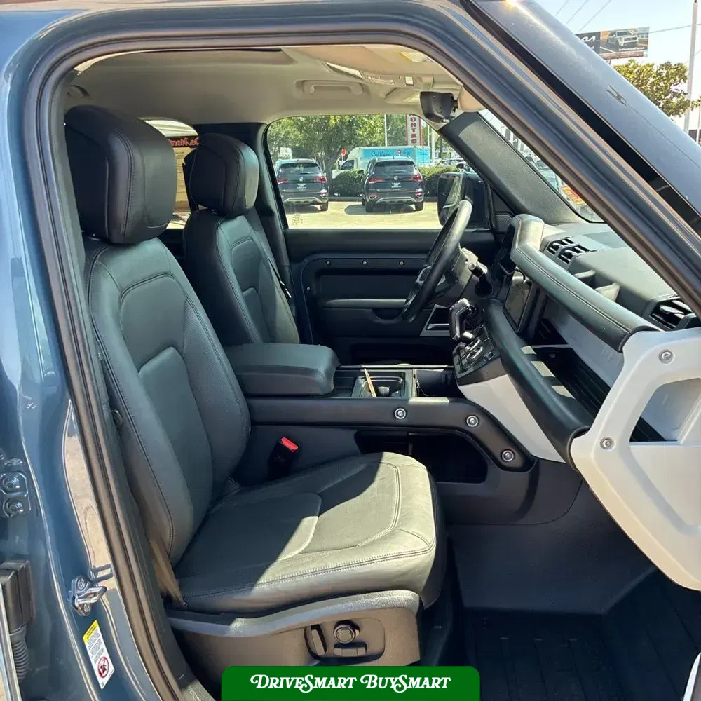 2024 Land Rover Defender 110 S P300