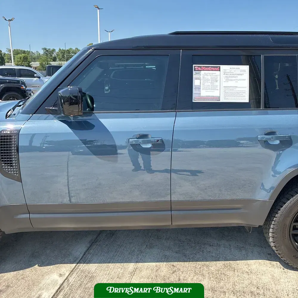 2024 Land Rover Defender 110 S P300