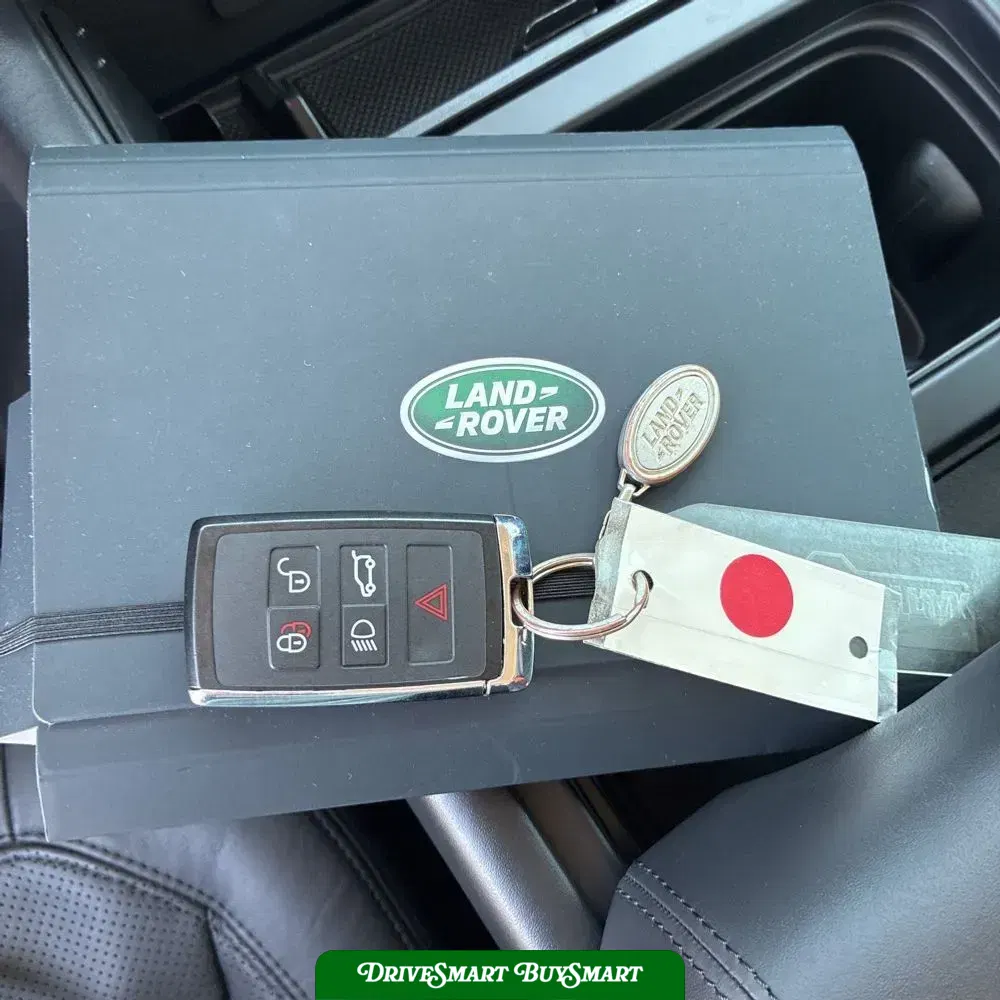 2024 Land Rover Defender 110 S P300