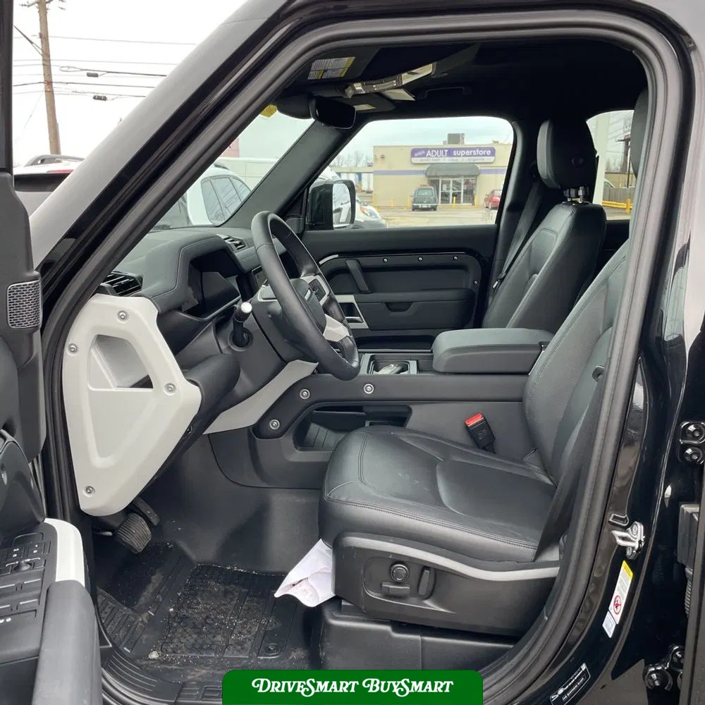 2024 Land Rover Defender 110 P300 S