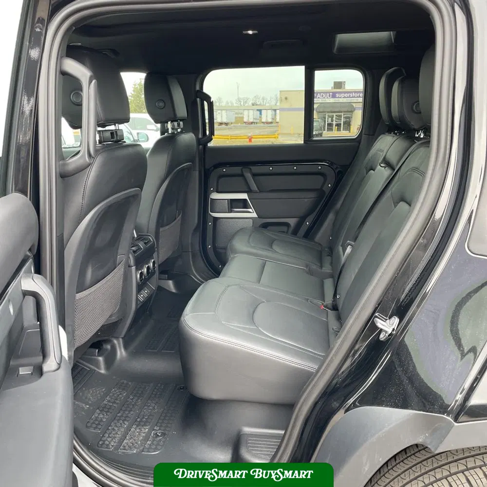 2024 Land Rover Defender 110 P300 S