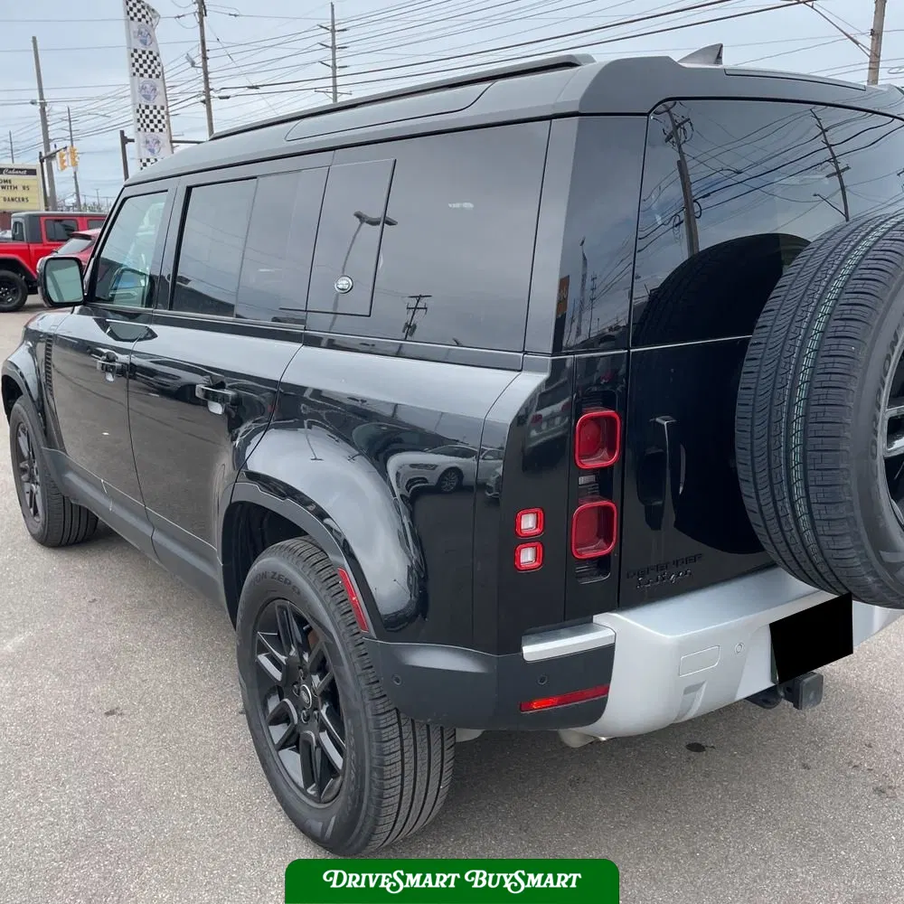 2024 Land Rover Defender 110 P300 S
