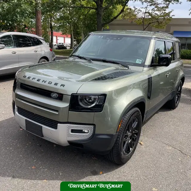 2024 Land Rover Defender 110 S P300