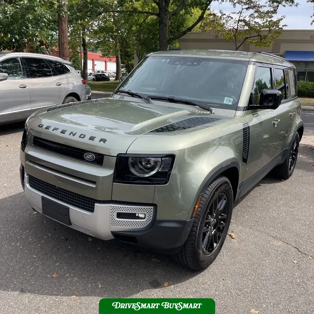 2024 Land Rover Defender 110 S P300