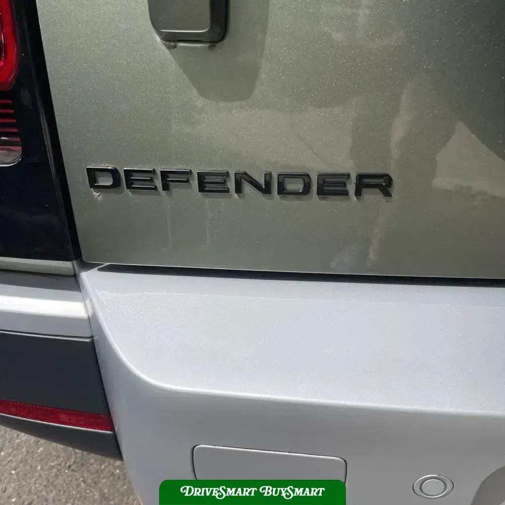 2024 Land Rover Defender 110 S P300