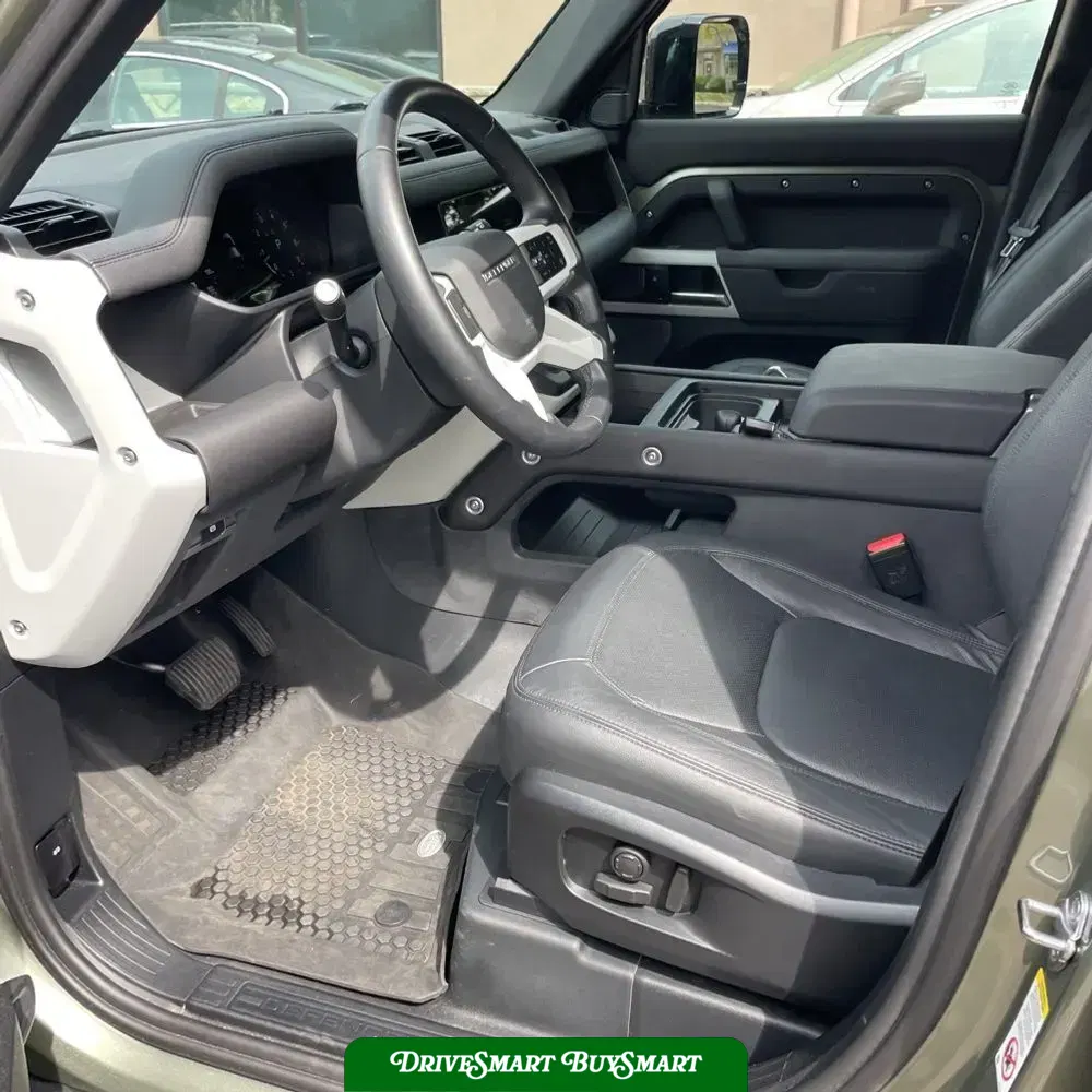 2024 Land Rover Defender 110 S P300