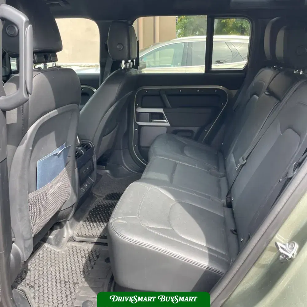 2024 Land Rover Defender 110 S P300