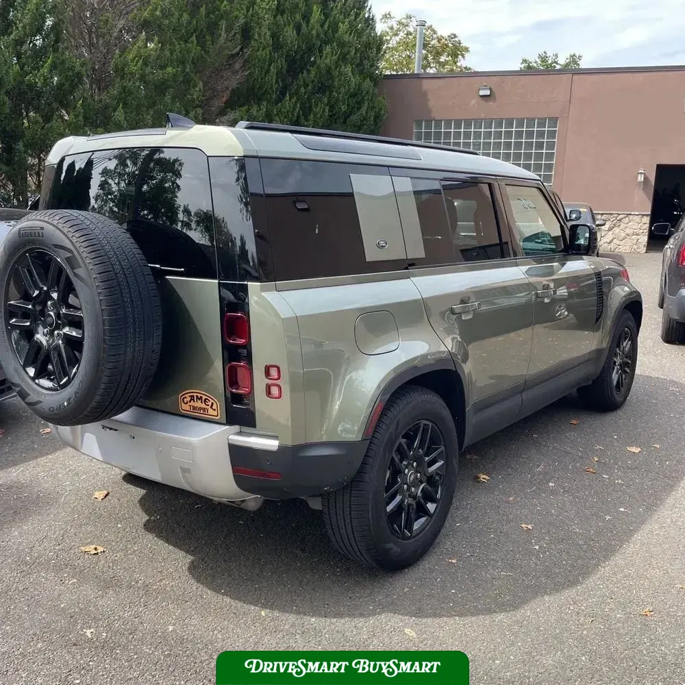 2024 Land Rover Defender 110 S P300