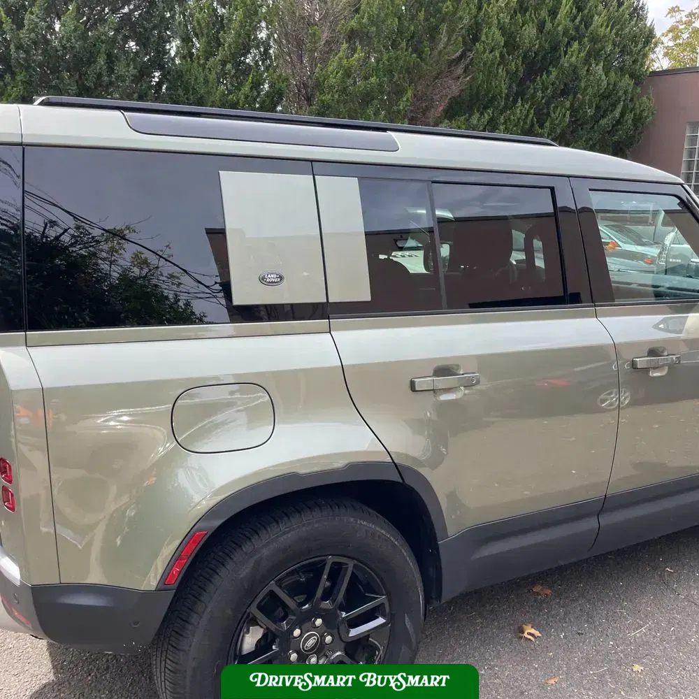 2024 Land Rover Defender 110 S P300
