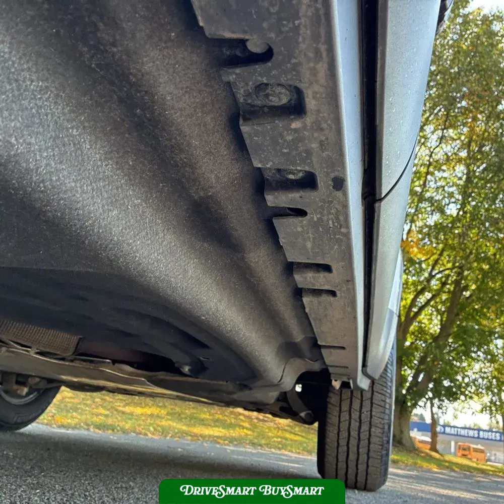 2025 Land Rover Defender 110 S P300