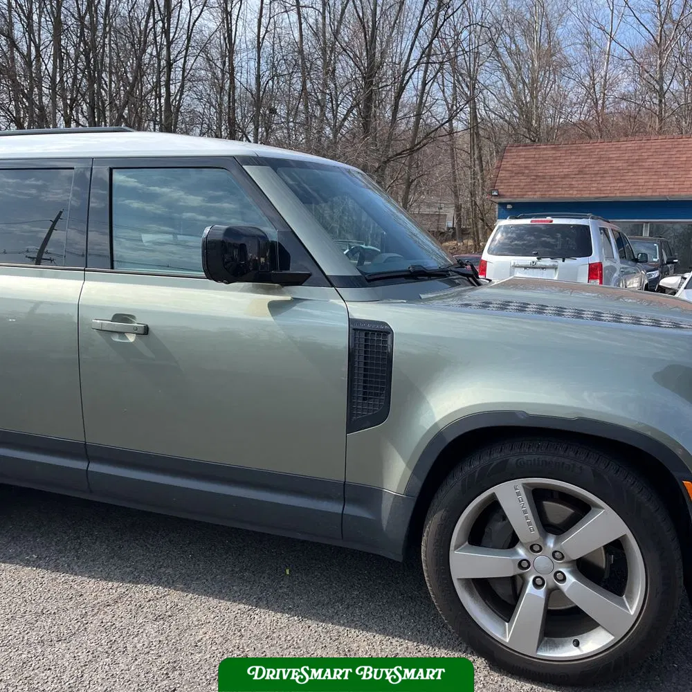 2022 Land Rover Defender 110 S