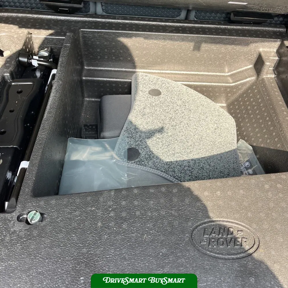2022 Land Rover Defender 110 S
