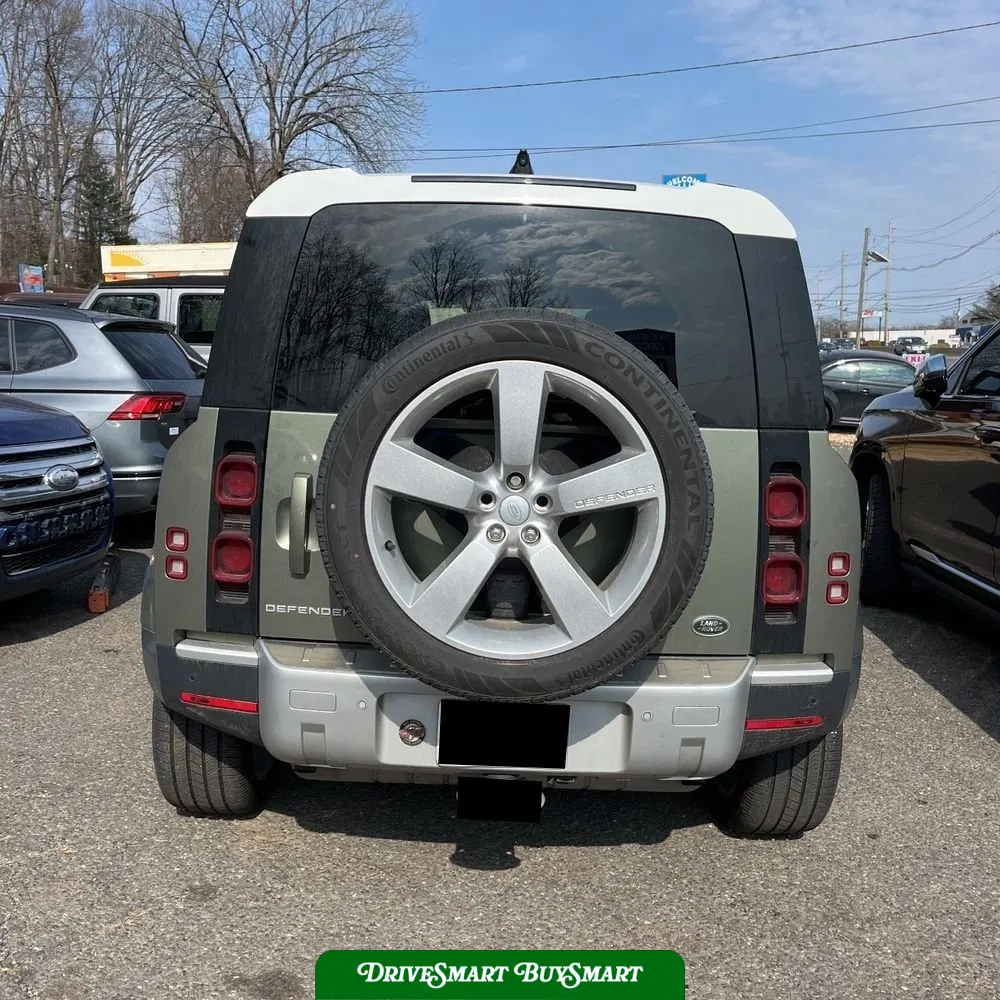 2022 Land Rover Defender 110 S