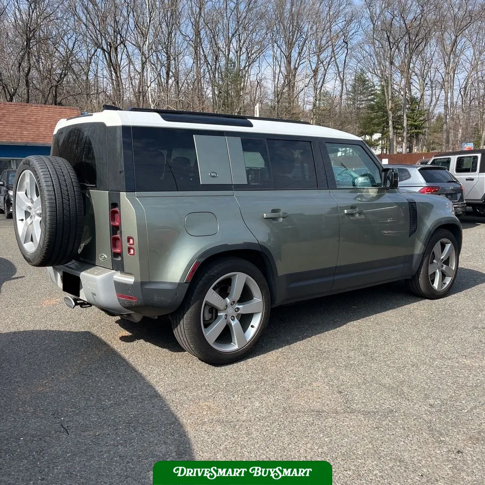 2022 Land Rover Defender 110 S