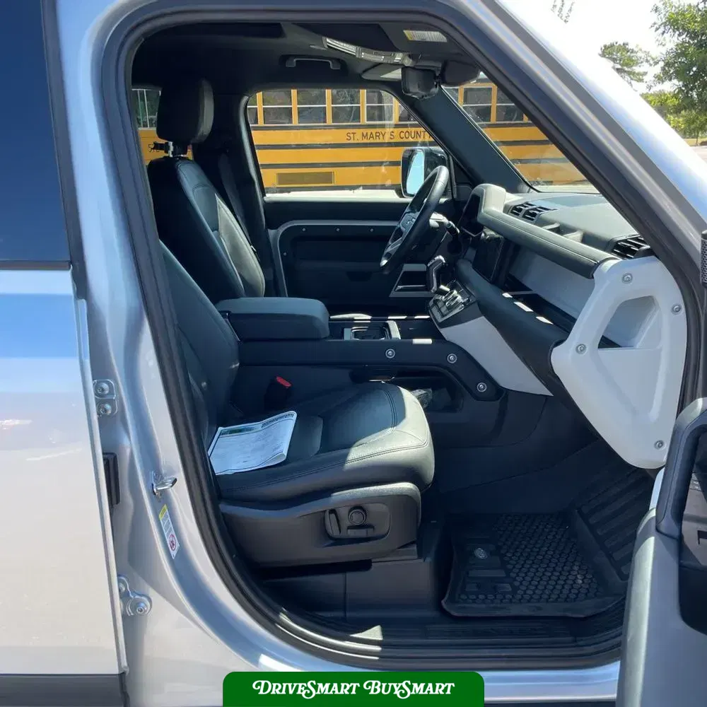 2024 Land Rover Defender 110 P400 S