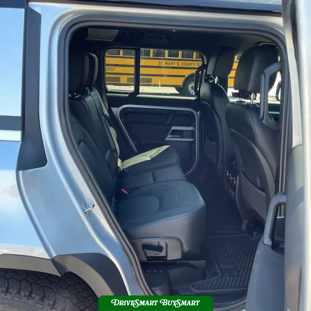 2024 Land Rover Defender 110 P400 S