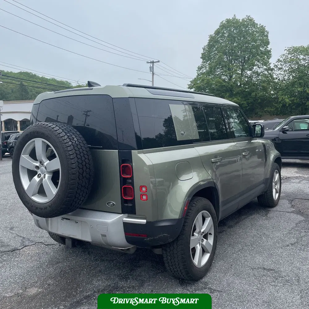 2022 Land Rover Defender 110 S