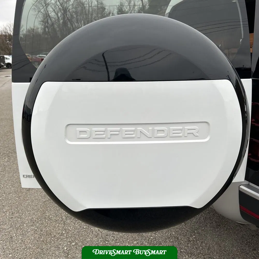2024 Land Rover Defender 130 P400 S