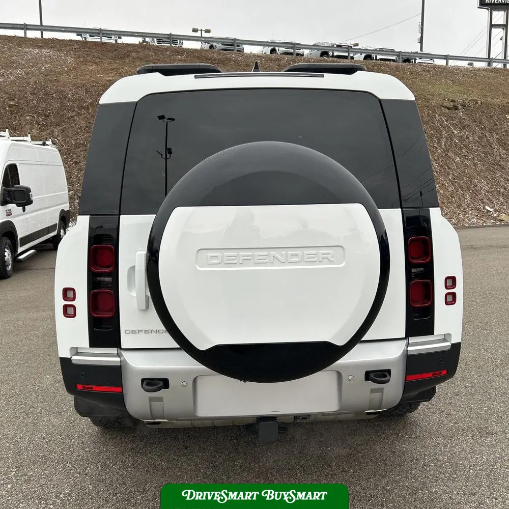2024 Land Rover Defender 130 P400 S