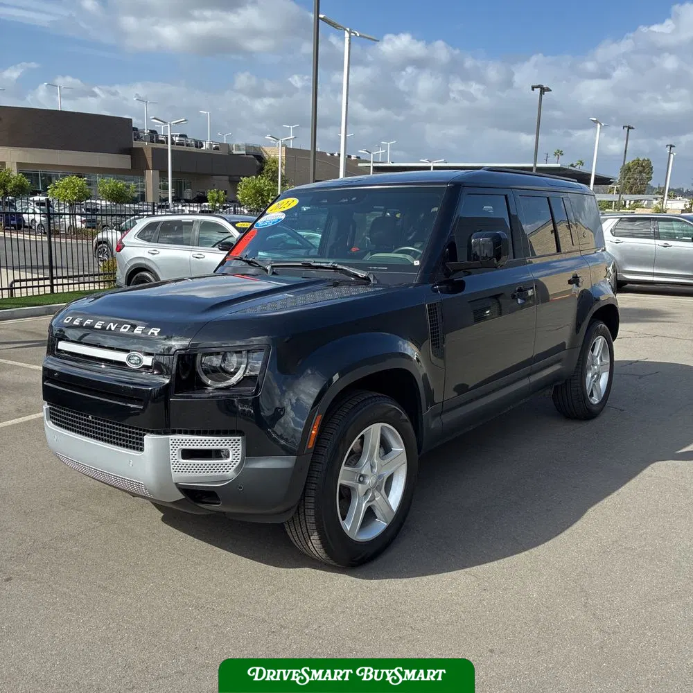 2023 Land Rover Defender 110 SE