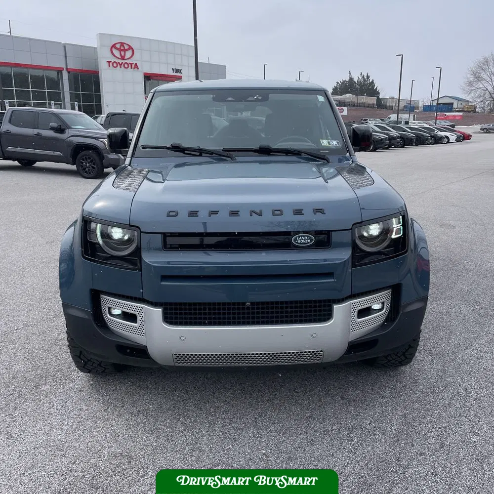 2020 Land Rover Defender 110 SE
