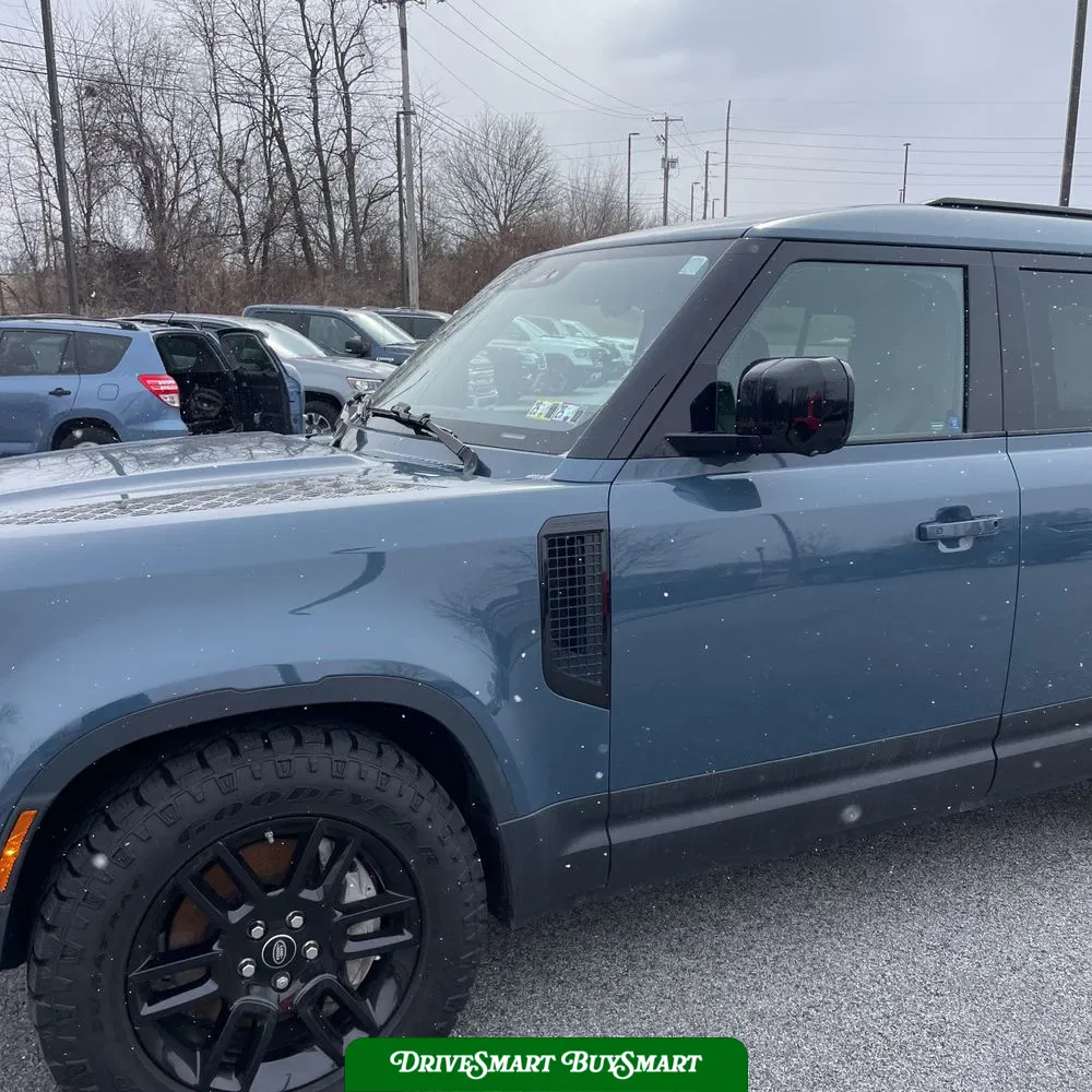 2020 Land Rover Defender 110 SE