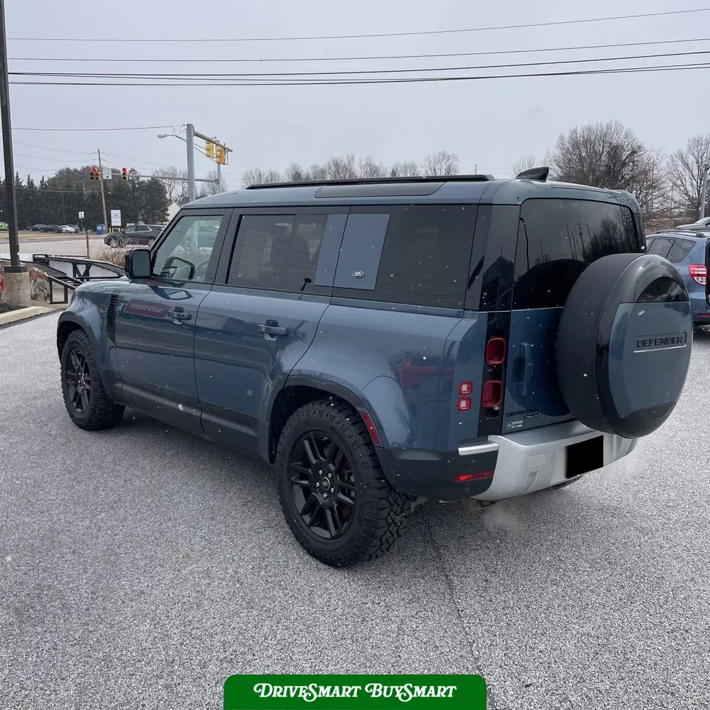 2020 Land Rover Defender 110 SE