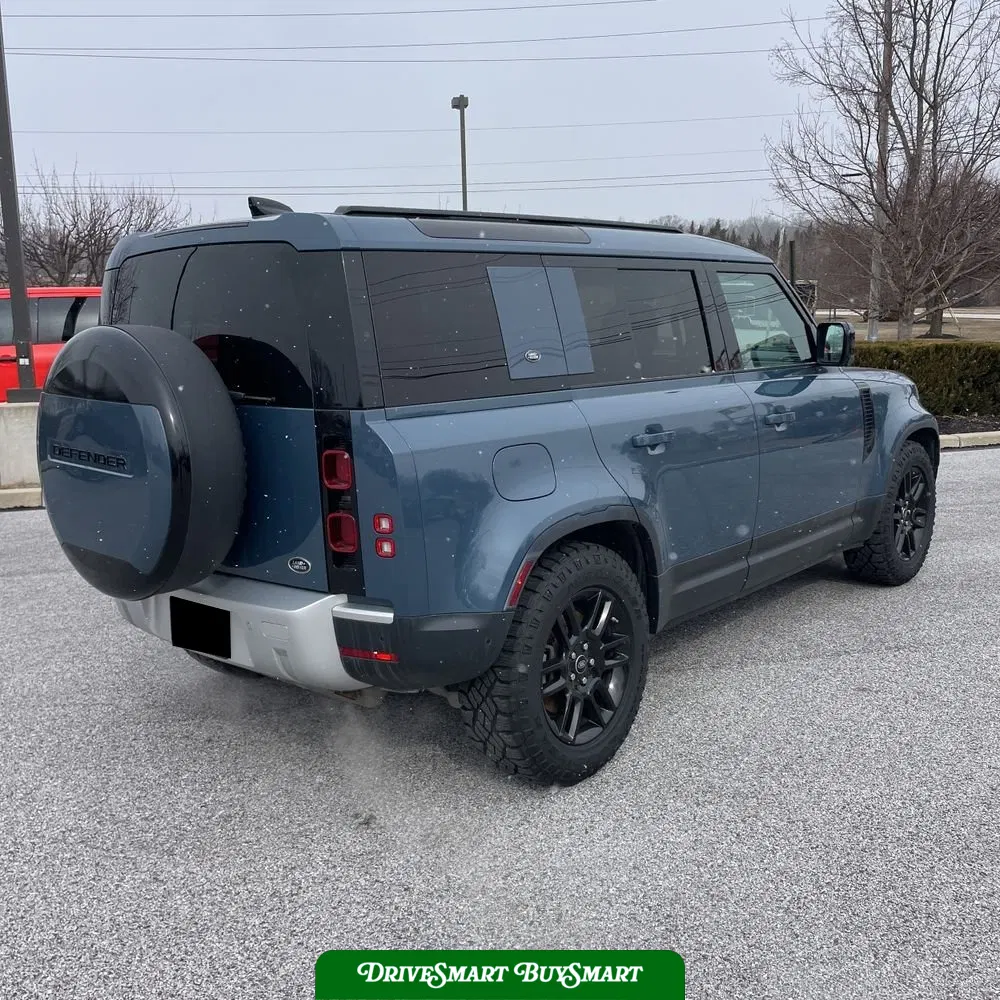 2020 Land Rover Defender 110 SE