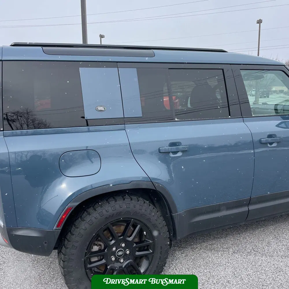 2020 Land Rover Defender 110 SE