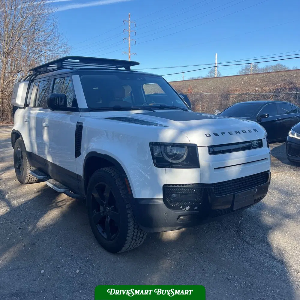 2023 Land Rover Defender 110 SE